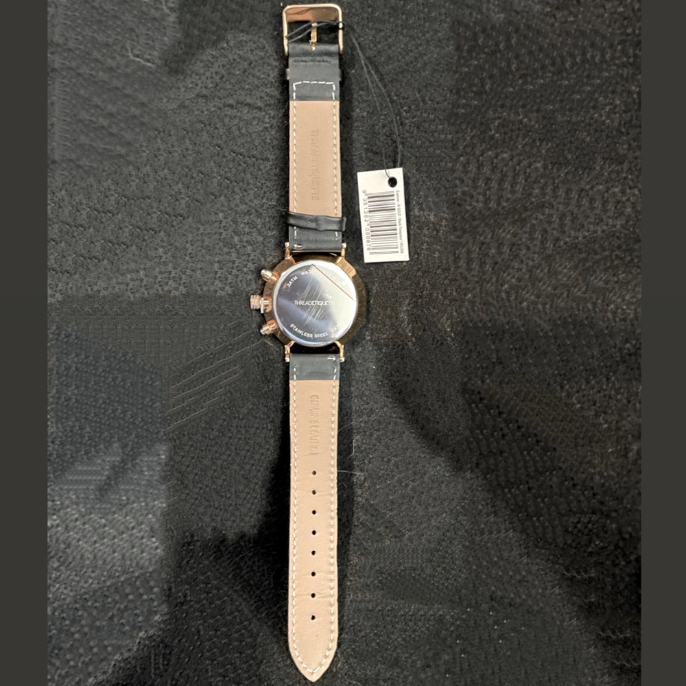 Thread Etiquette Explorer Watch - Picture 3 of 5